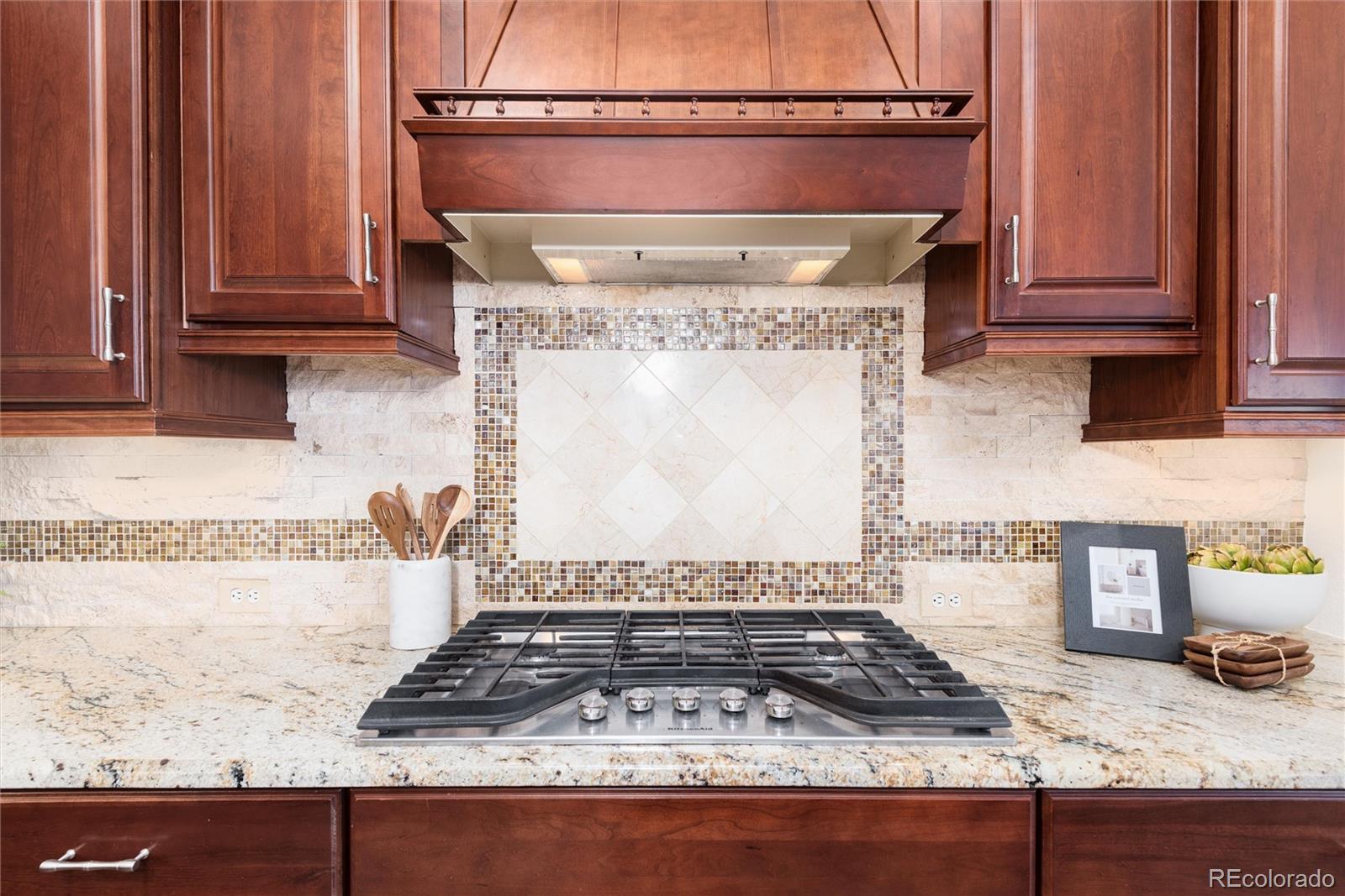 10698 Mountaingate Court