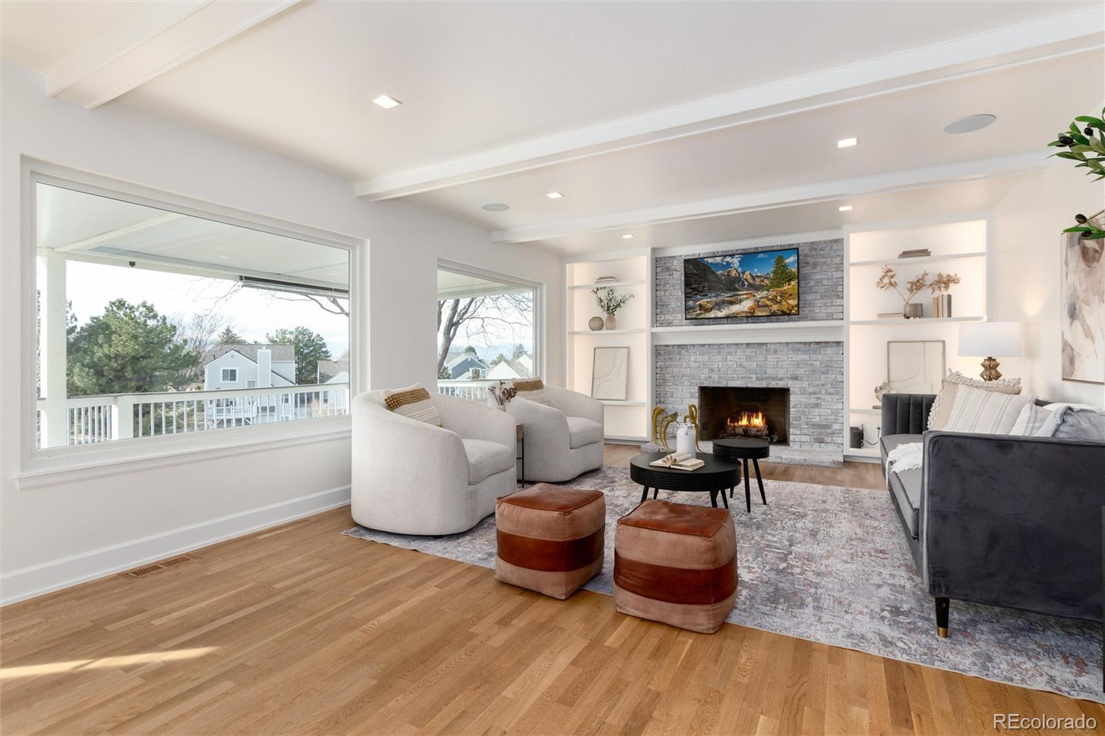 9047 Mountain Laurel Way