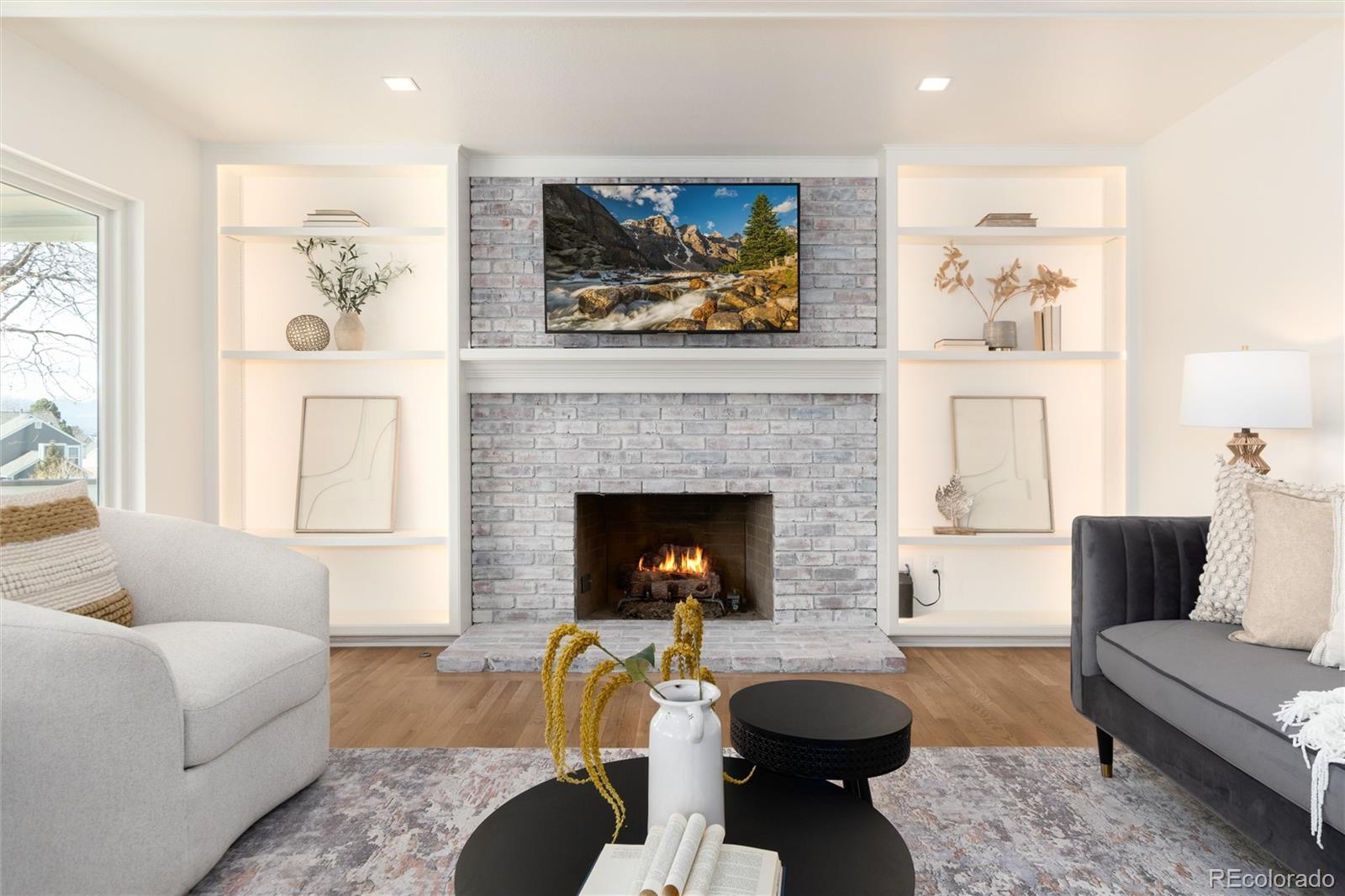 9047 Mountain Laurel Way