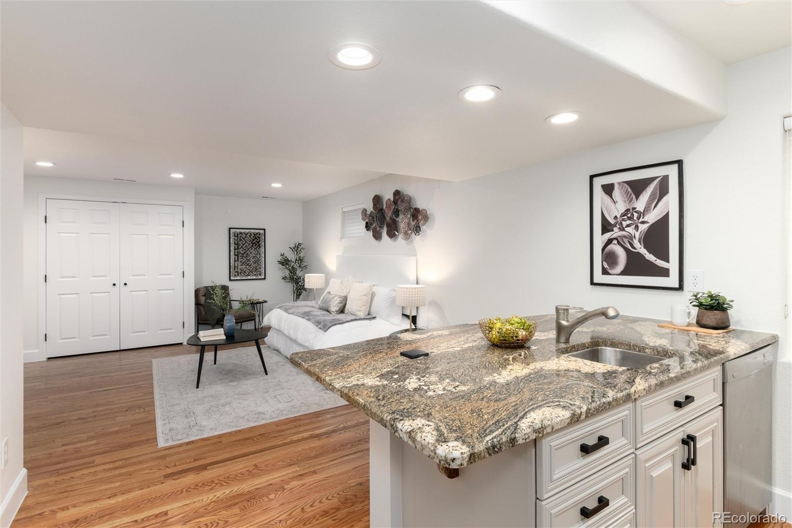 9047 Mountain Laurel Way