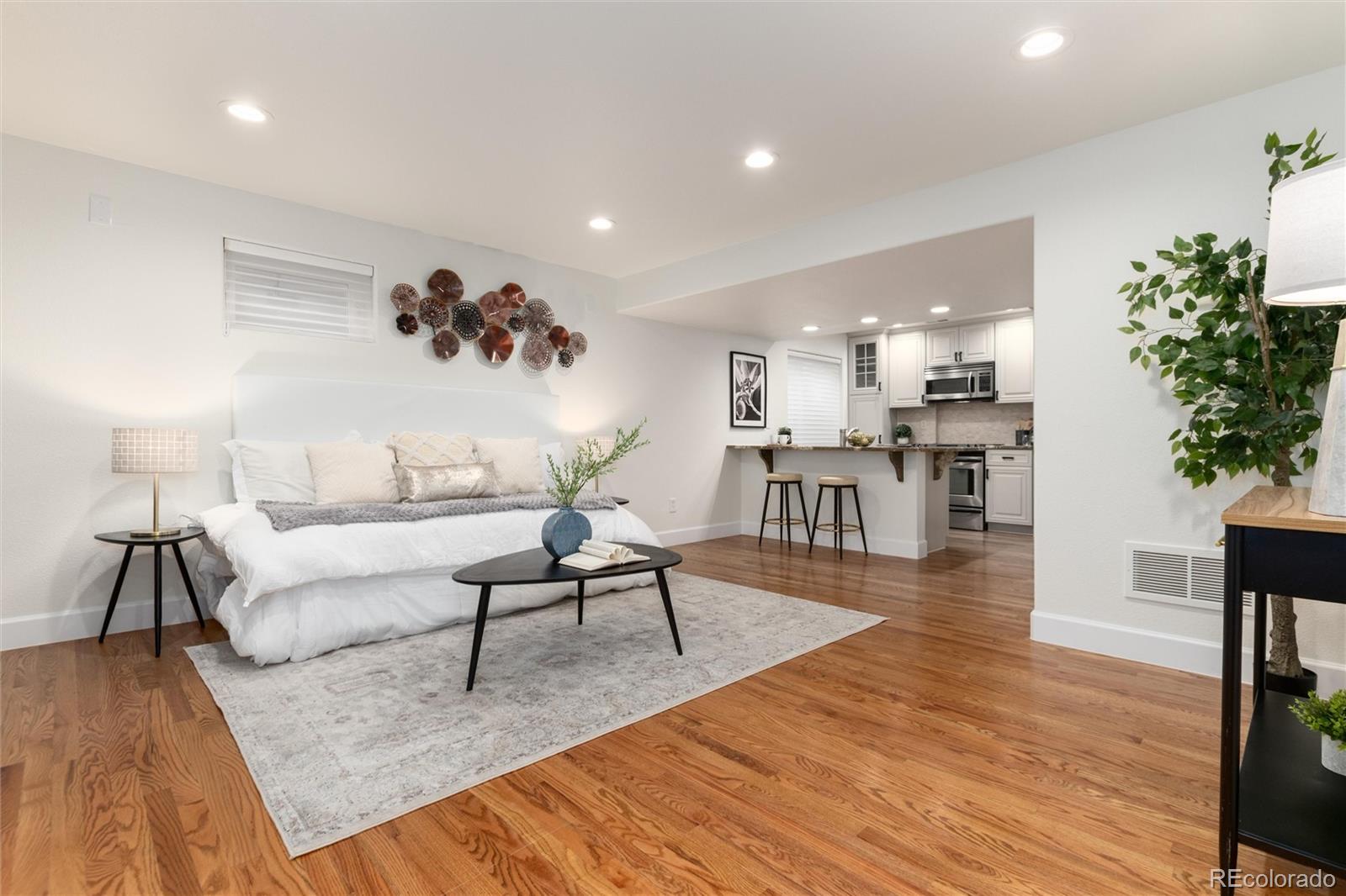 9047 Mountain Laurel Way