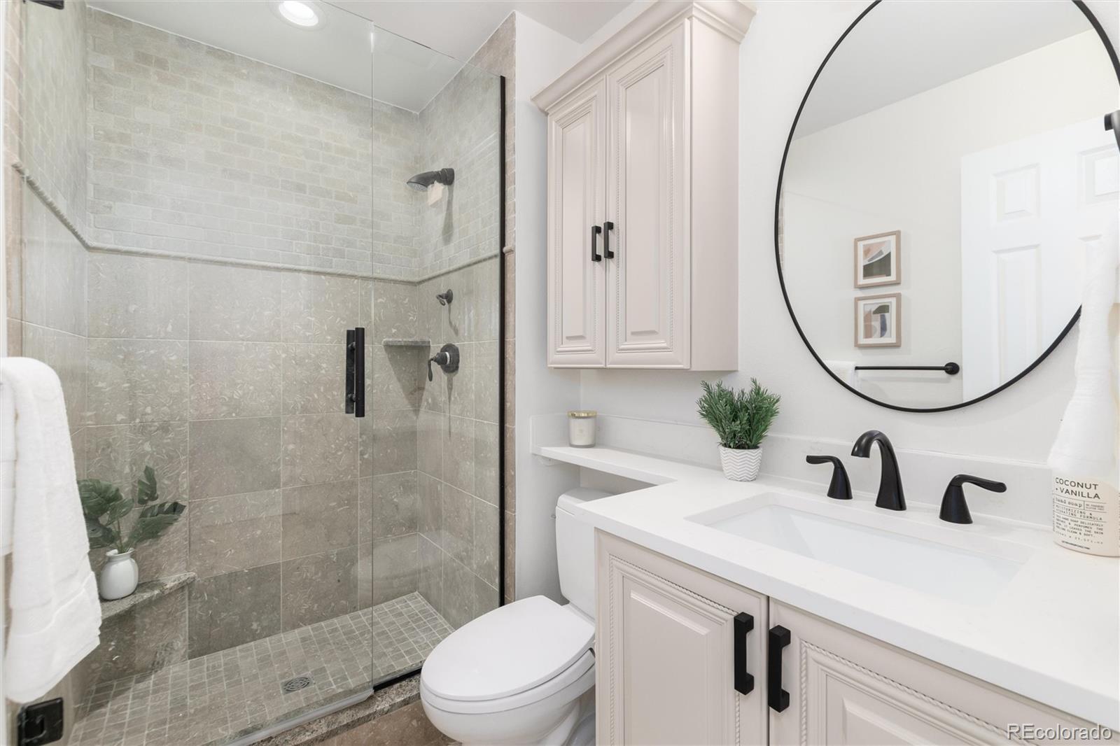 9047 Mountain Laurel Way