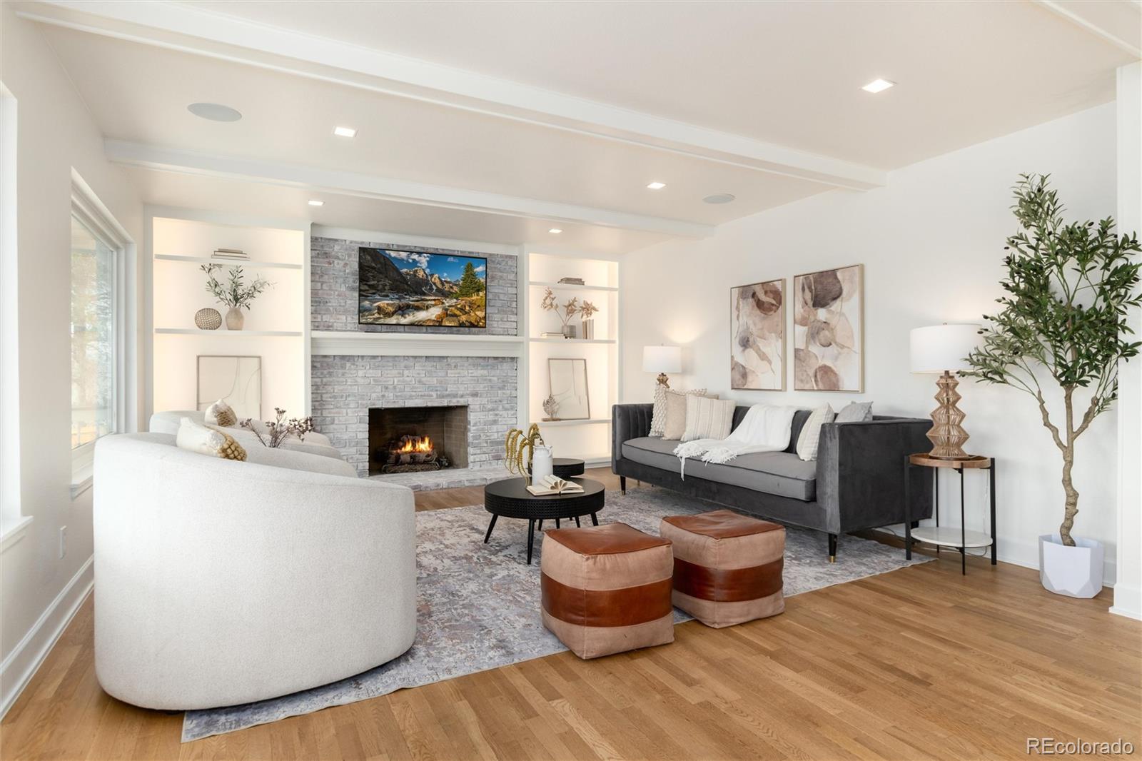 9047 Mountain Laurel Way