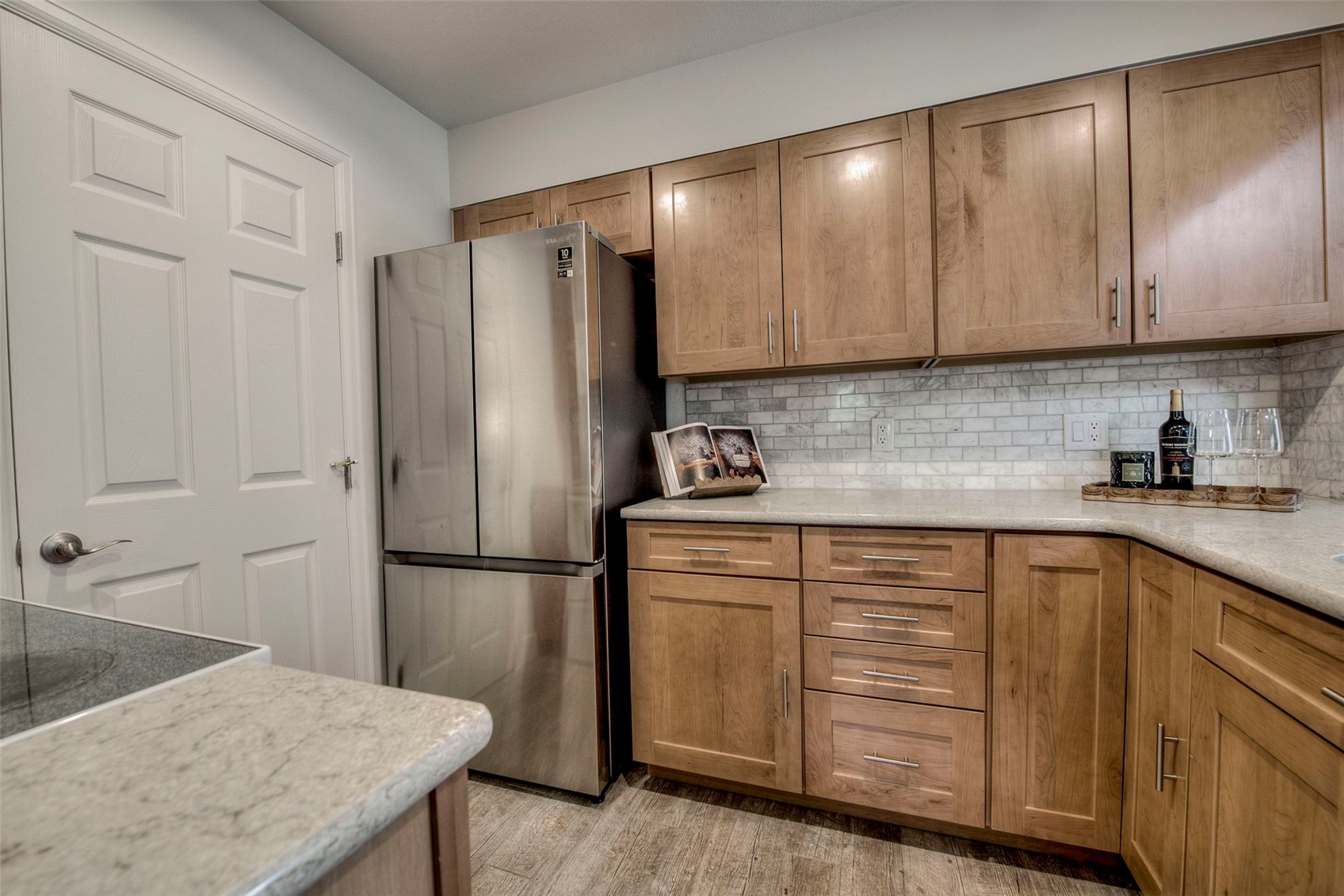 129 Broken Lance DRIVE B304
