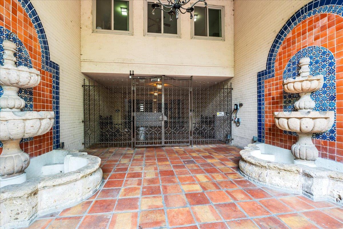 505 W 7th ST # 313