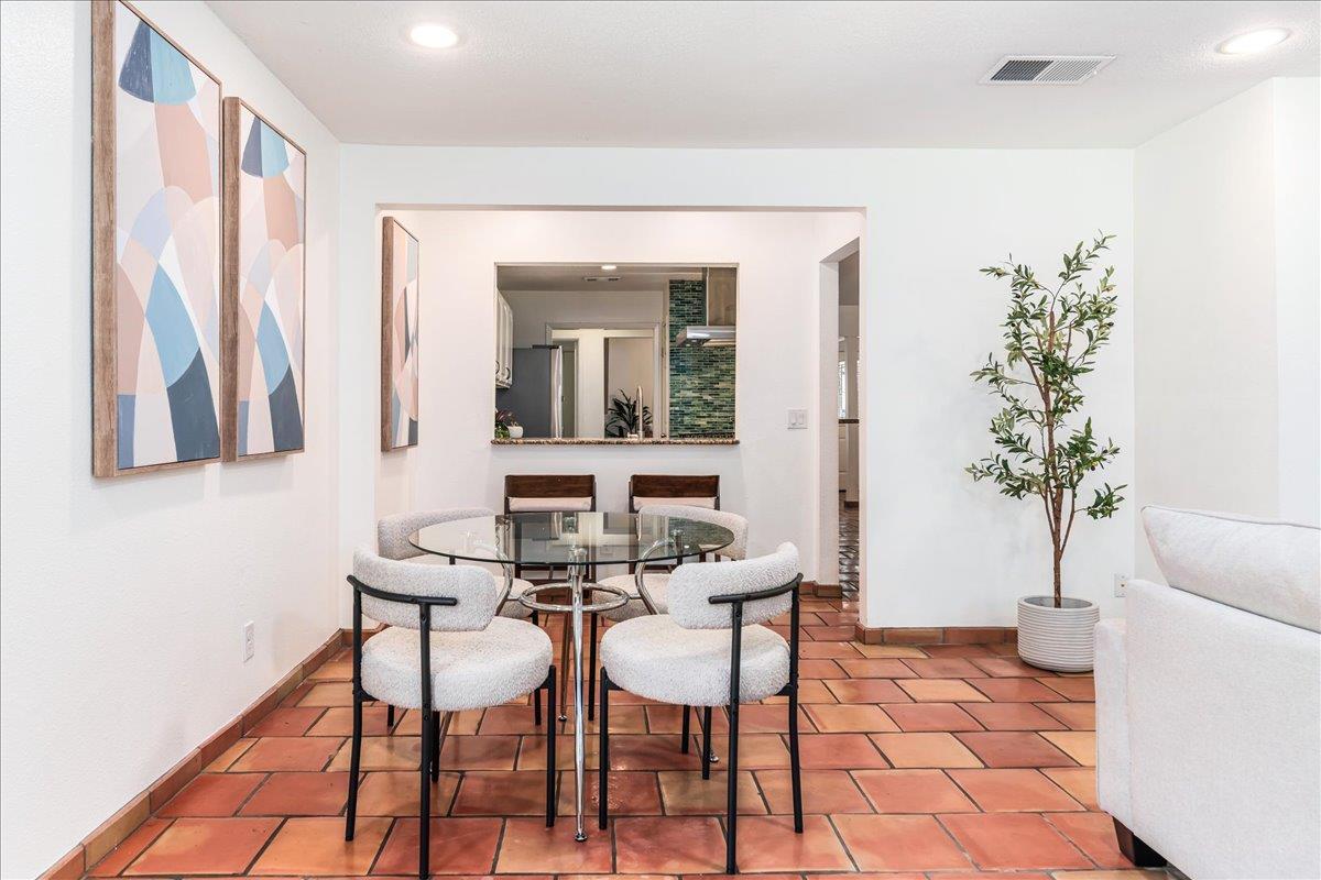 4805 Canyonbend CIR