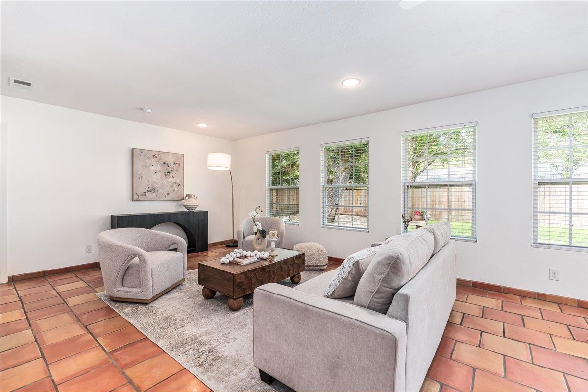 4805 Canyonbend CIR