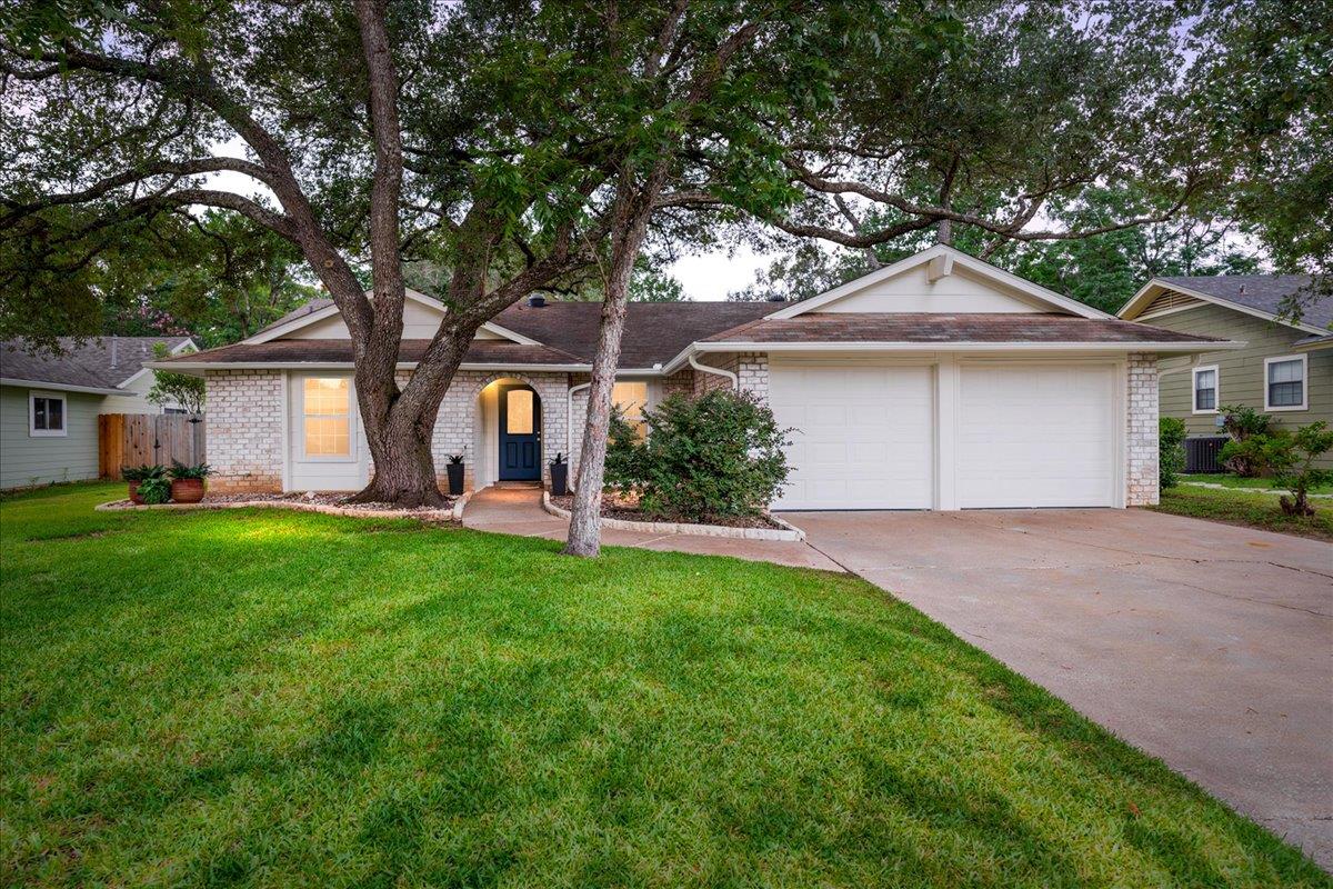 4805 Canyonbend CIR