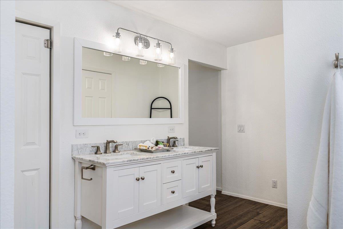 4805 Canyonbend CIR