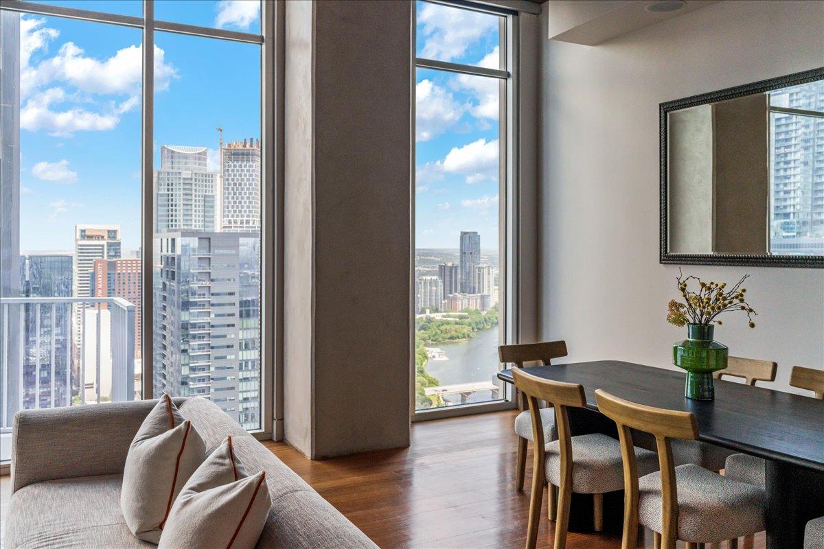 360 Nueces ST # 4305