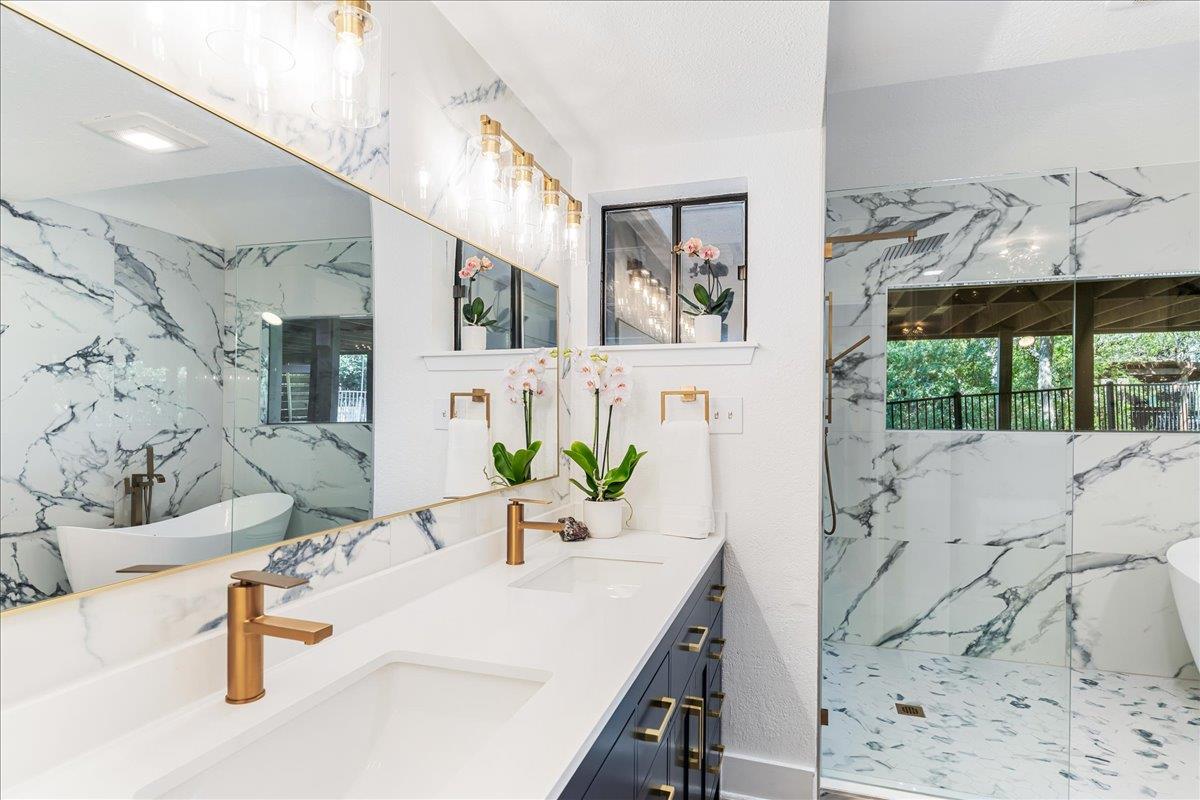 1306 Quaker Ridge DR