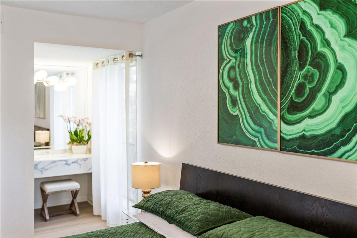 1306 Quaker Ridge DR