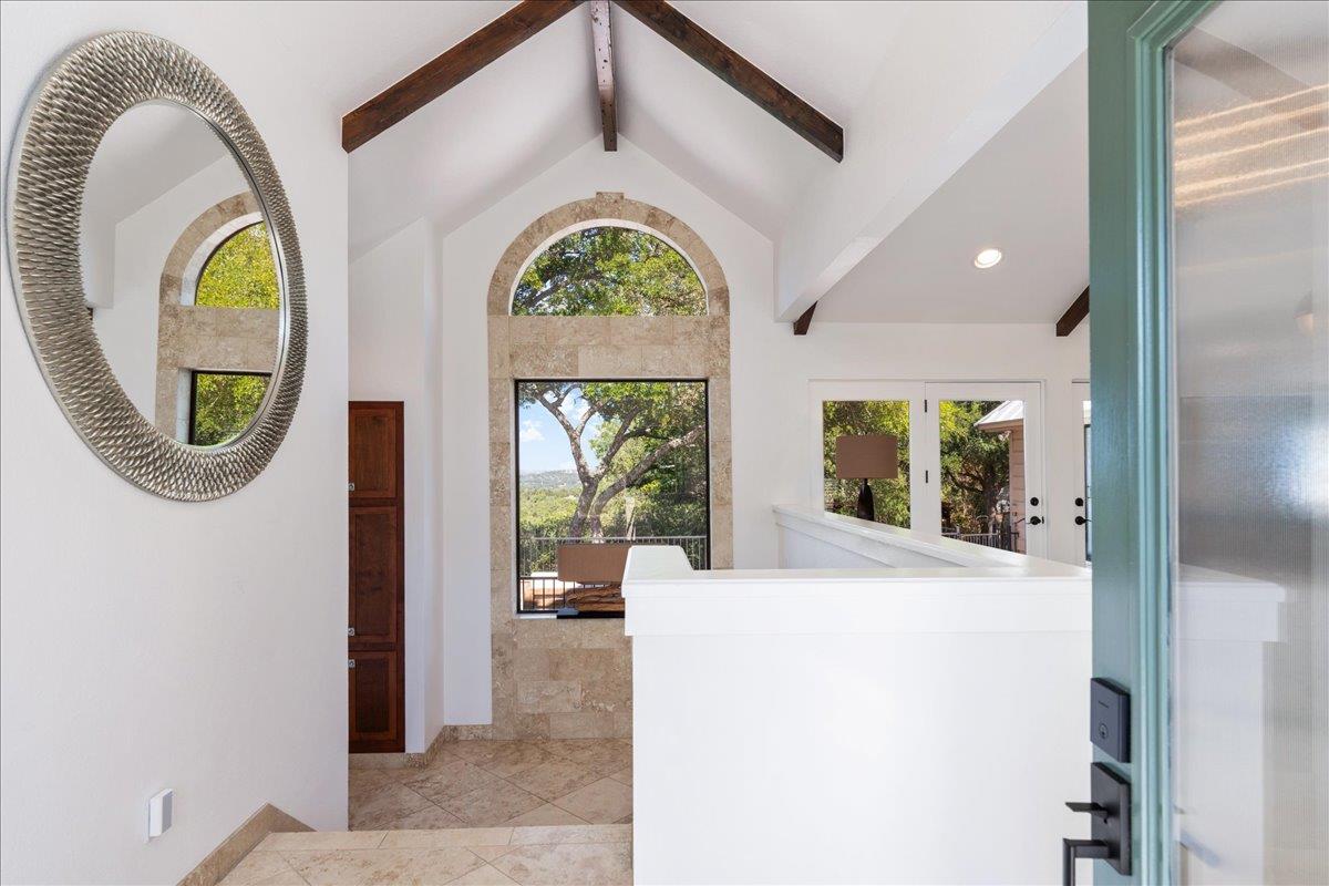 1306 Quaker Ridge DR