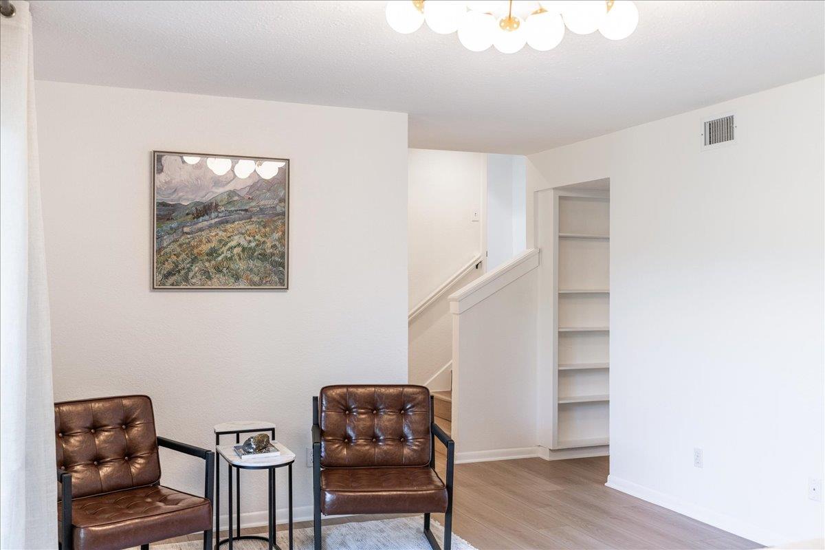 1306 Quaker Ridge DR