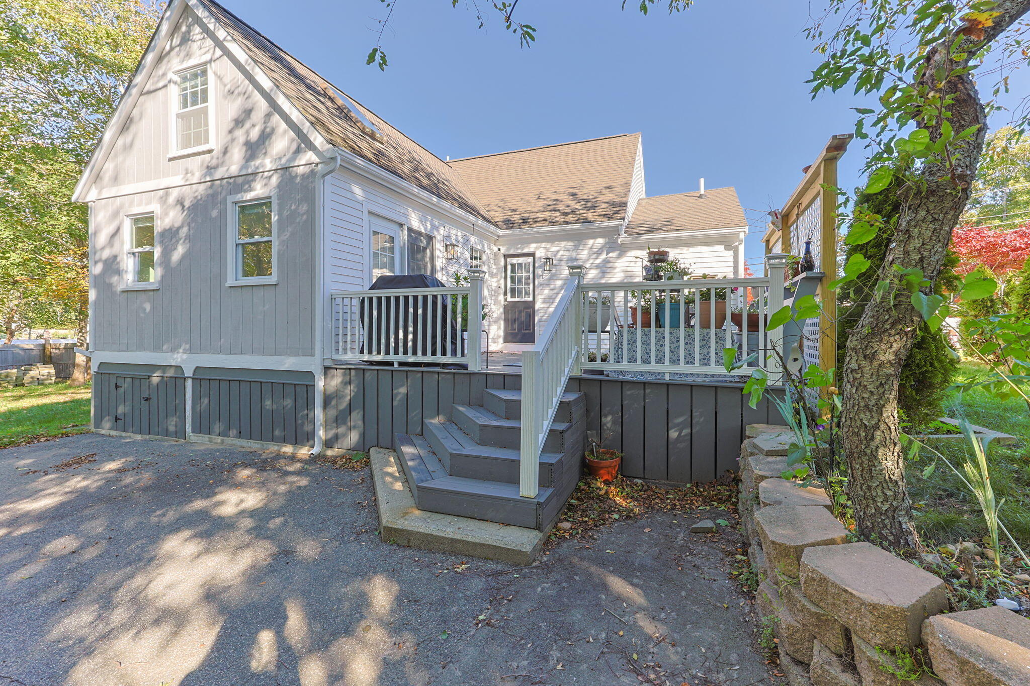 69 Pine Grove Avenue