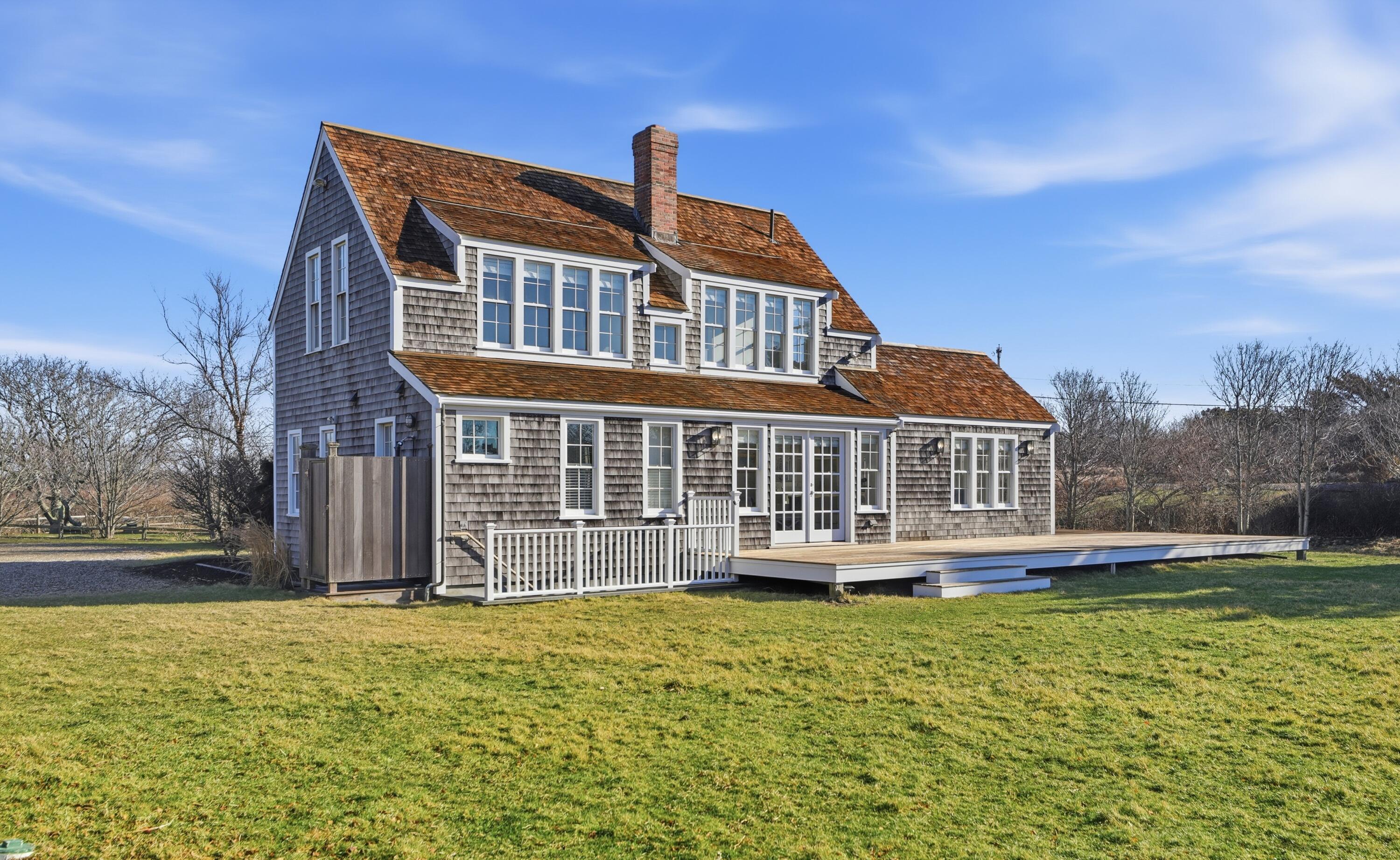 4 Goose Cove Way
