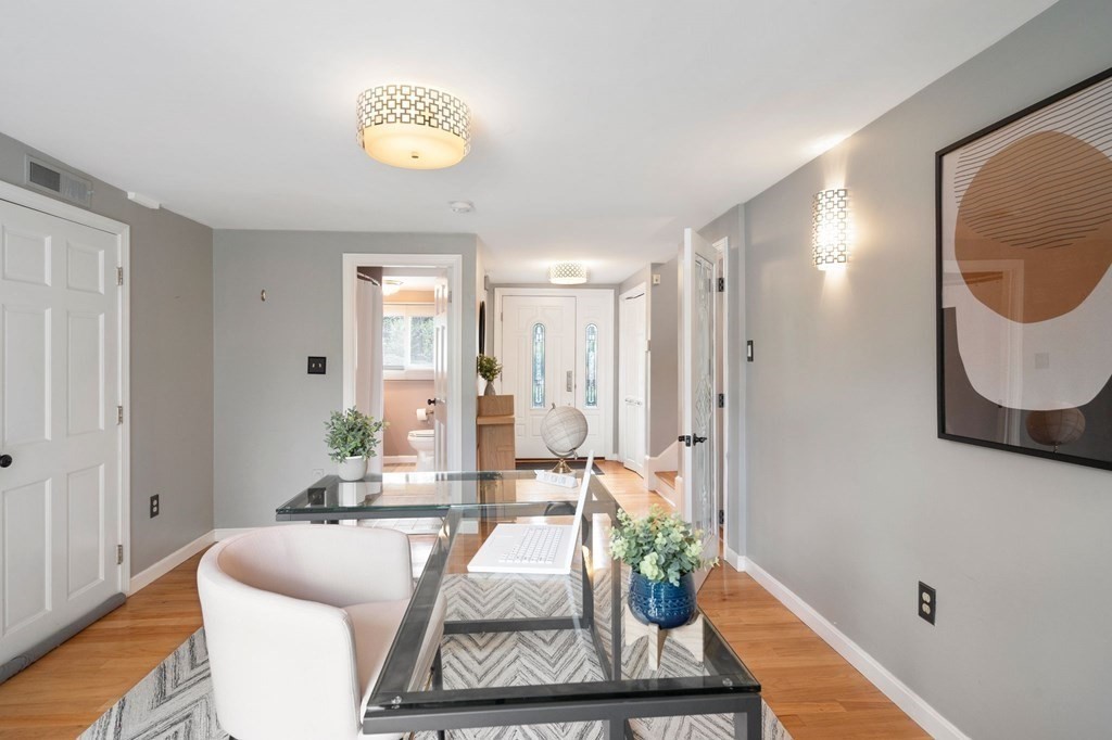 89 Cedar Rd N