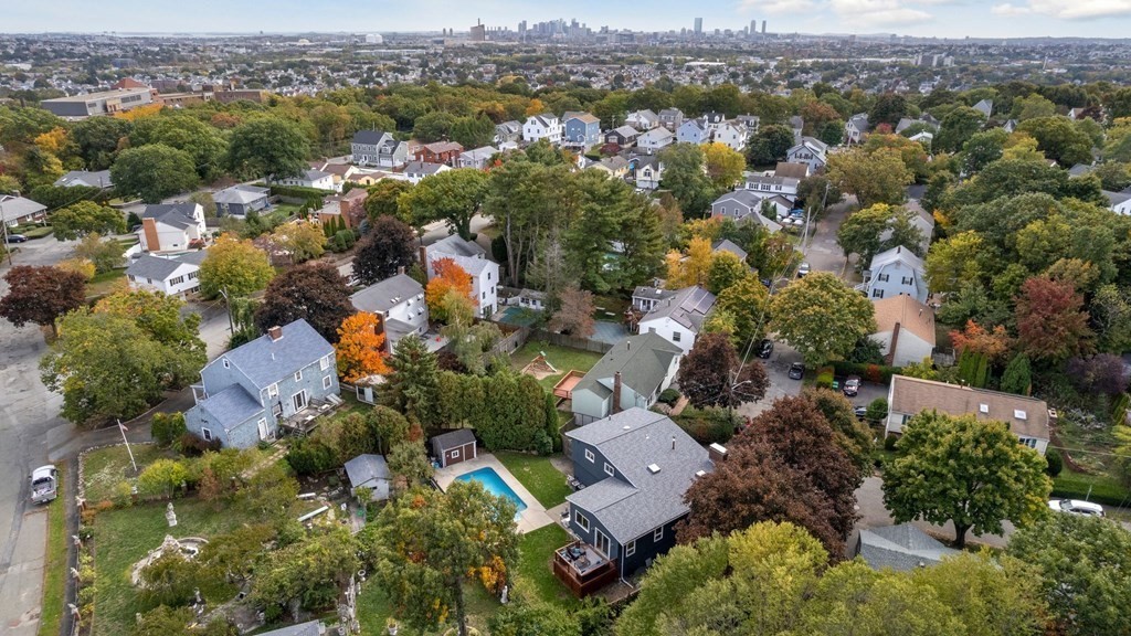 89 Cedar Rd N
