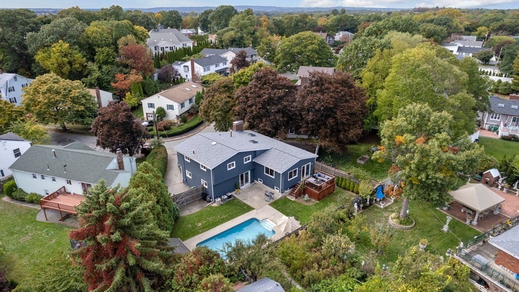 89 Cedar Rd N