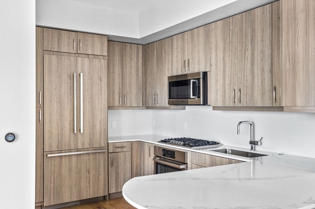 10 Shipyard Dr # 204