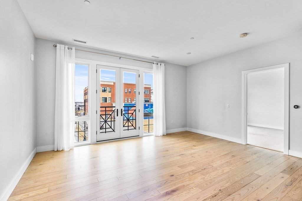 10 Shipyard Dr # 204