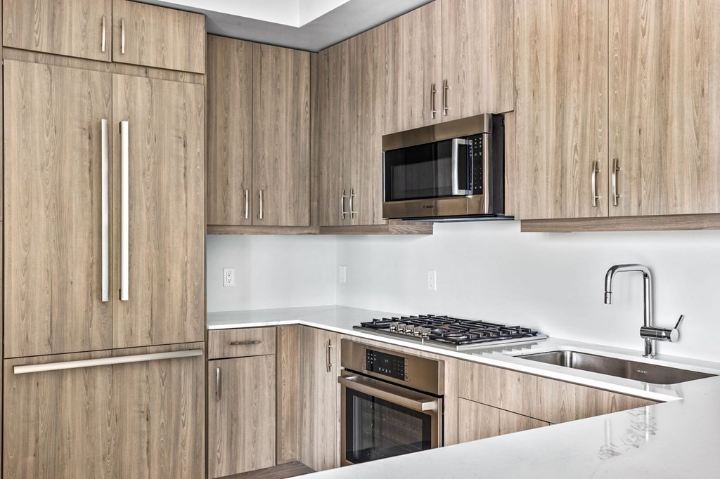 10 Shipyard Dr # 204