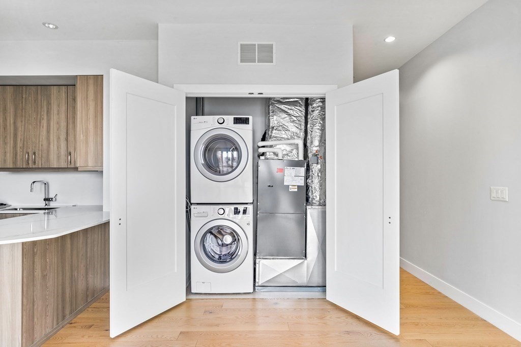 10 Shipyard Dr # 204