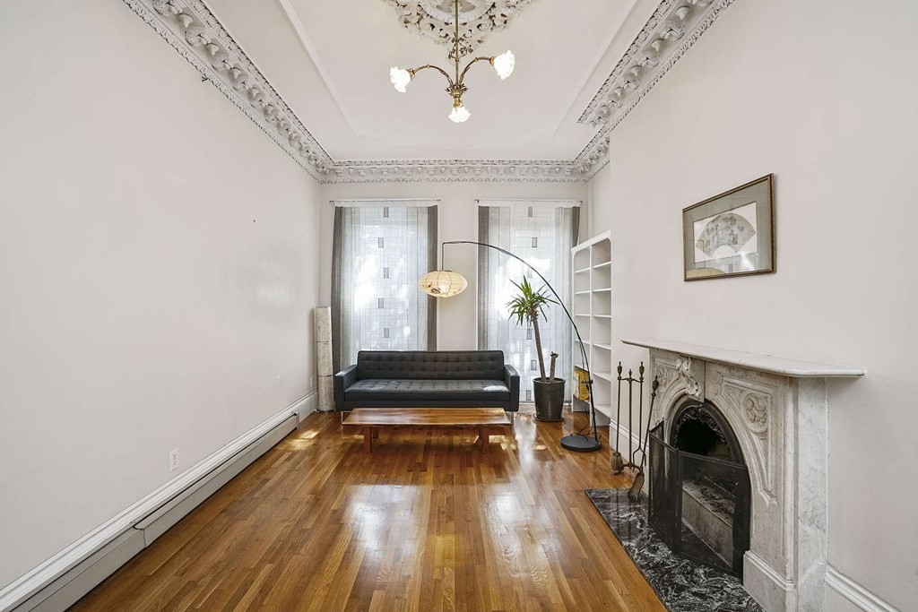 15 Milford Street # 1