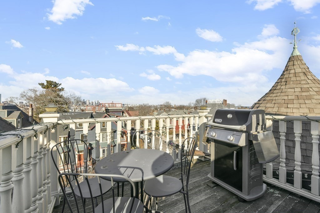 41 Cushing Ave # 4