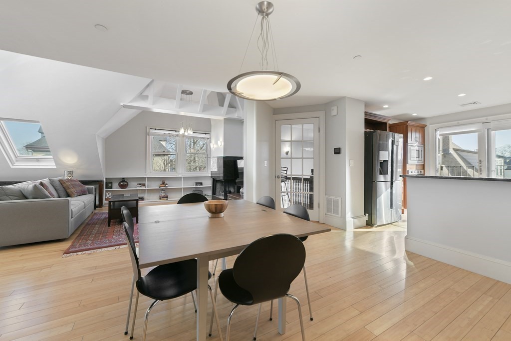 41 Cushing Ave # 4