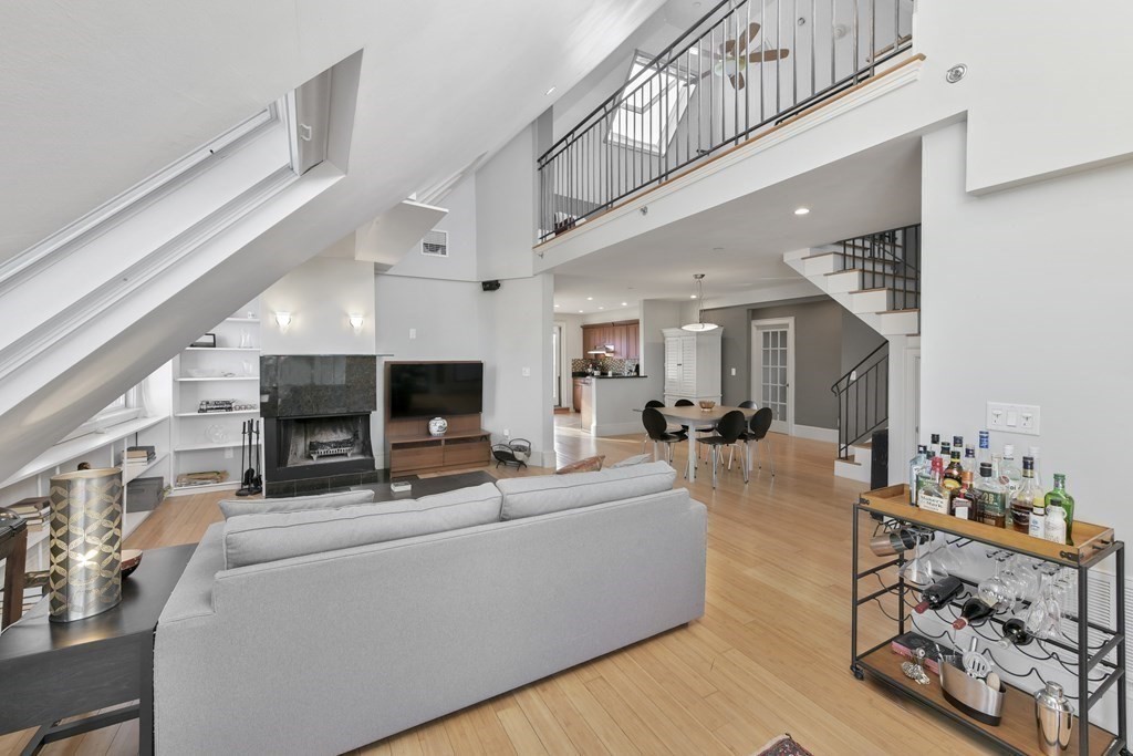 41 Cushing Ave # 4