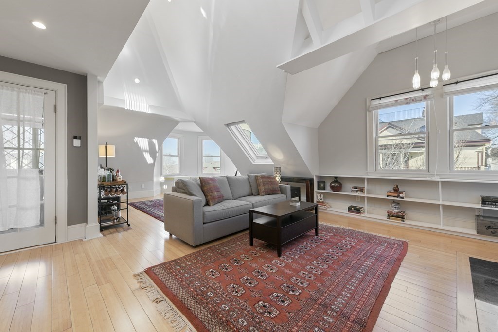 41 Cushing Ave # 4
