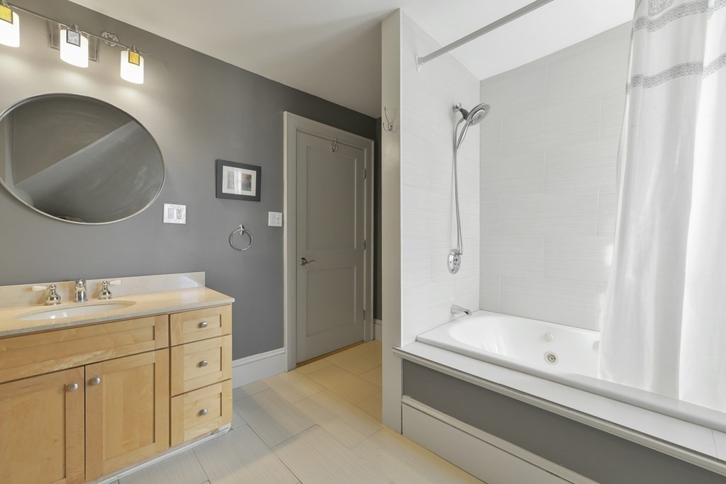 41 Cushing Ave # 4