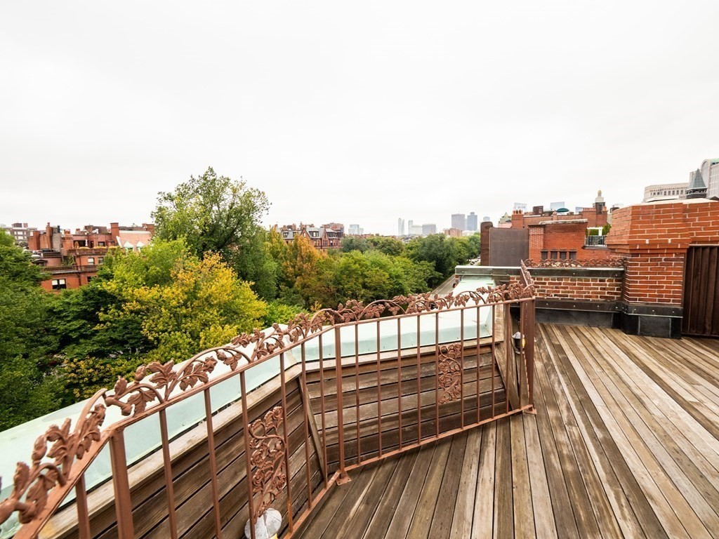 218 Commonwealth Avenue # 04