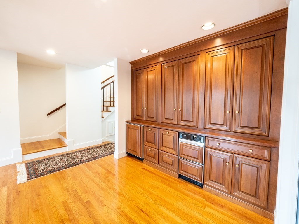 218 Commonwealth Avenue # 04