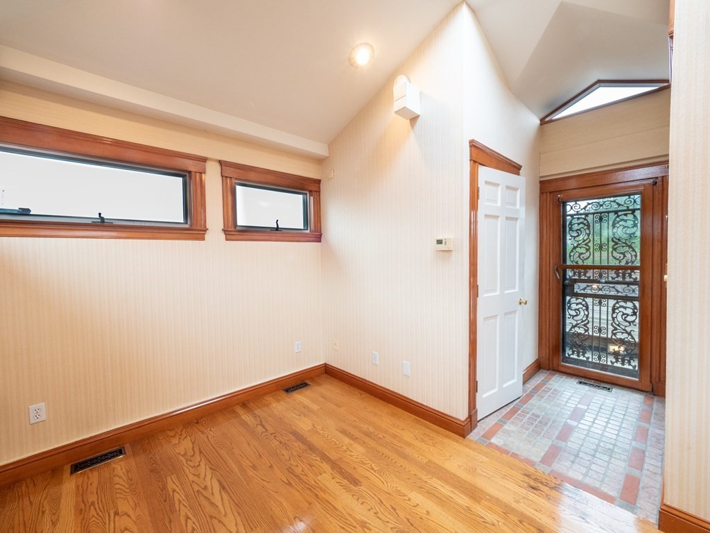 218 Commonwealth Avenue # 04