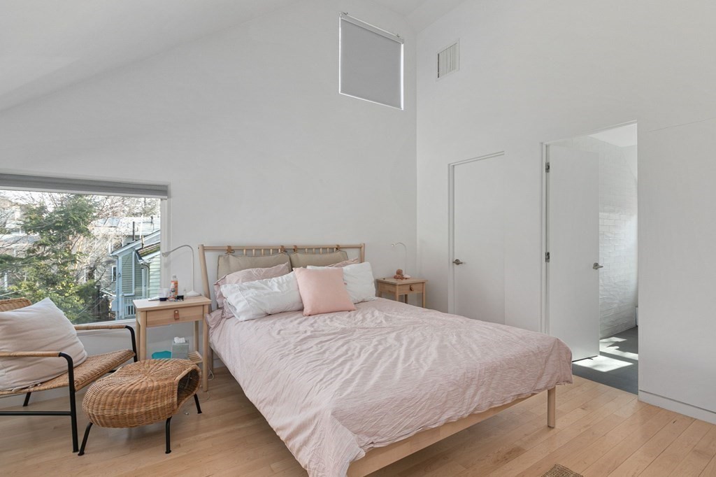 137 Mount Auburn Street # 2