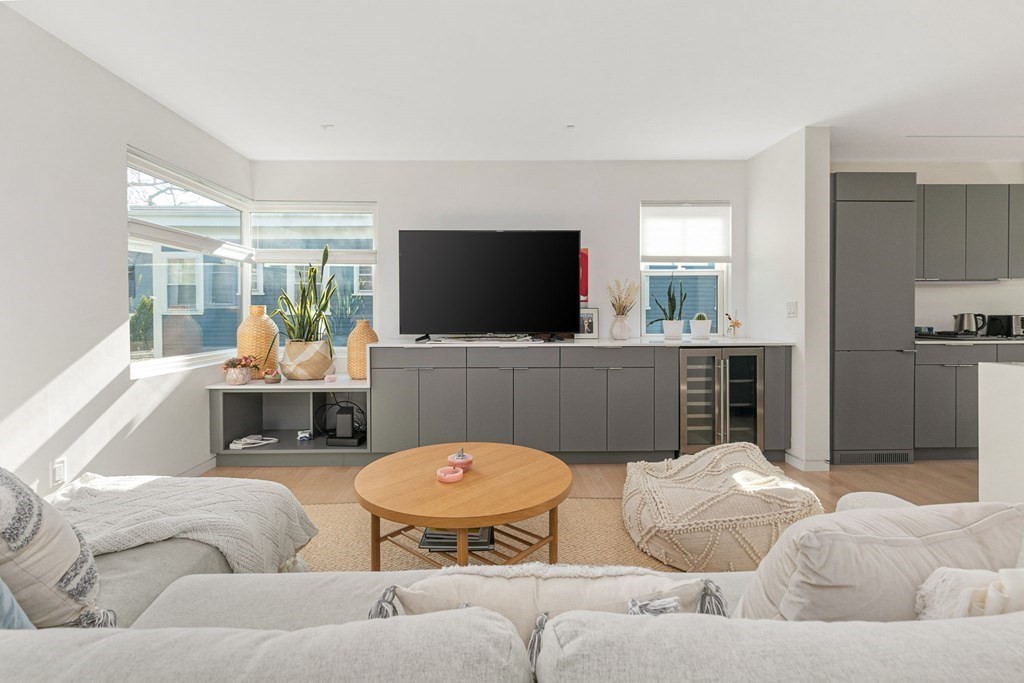 137 Mount Auburn Street # 2