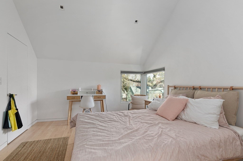 137 Mount Auburn Street # 2