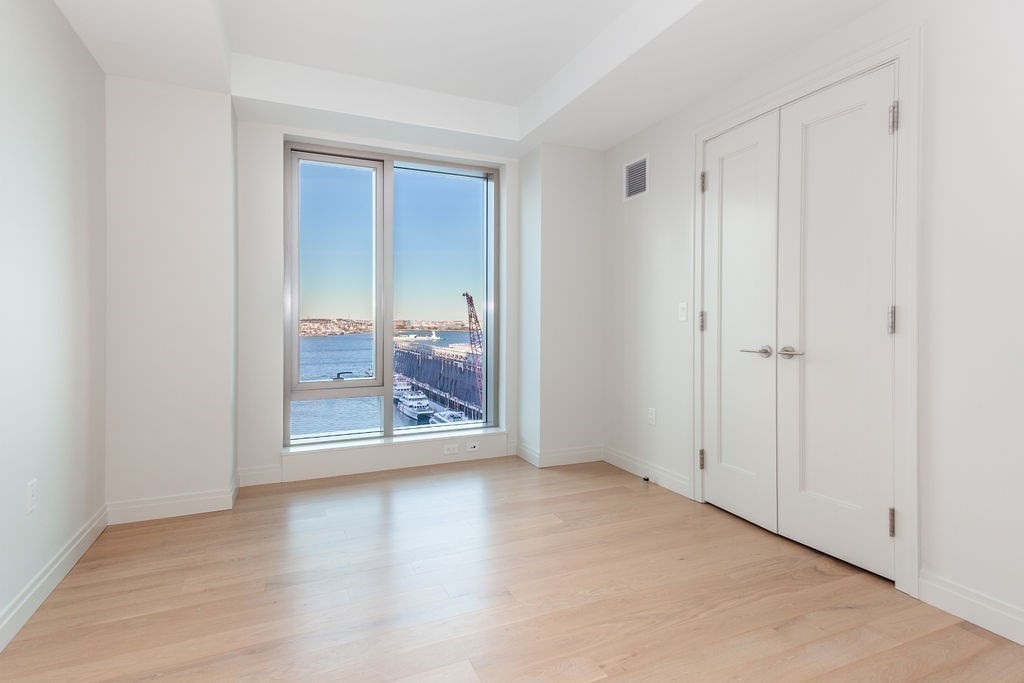 133 Seaport # 1222