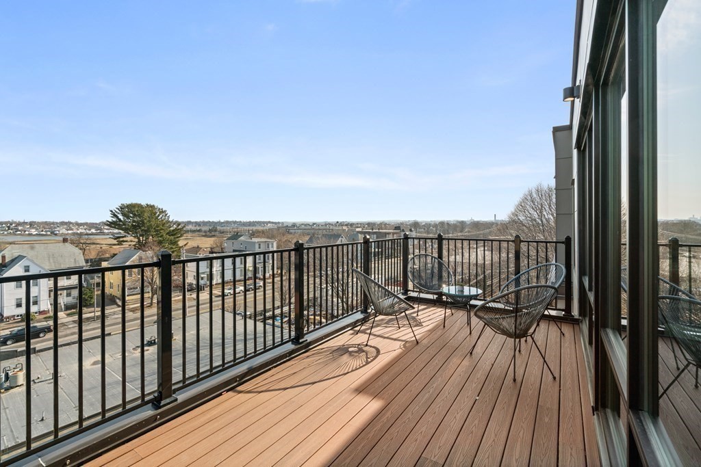 11 Walley Street # 408