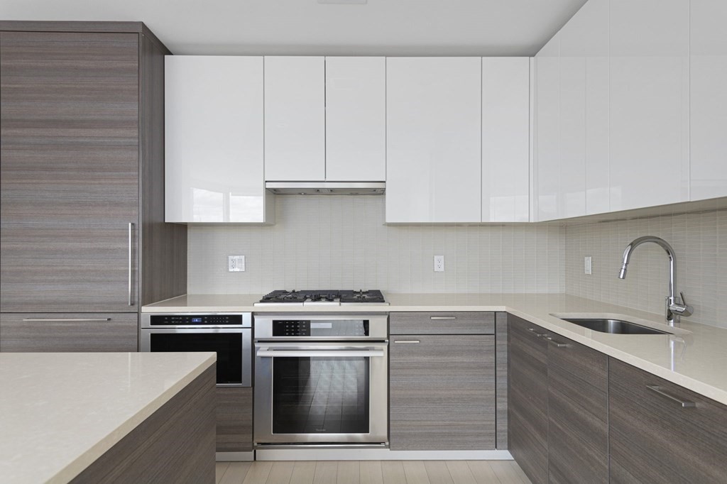 1 Franklin St # 2101