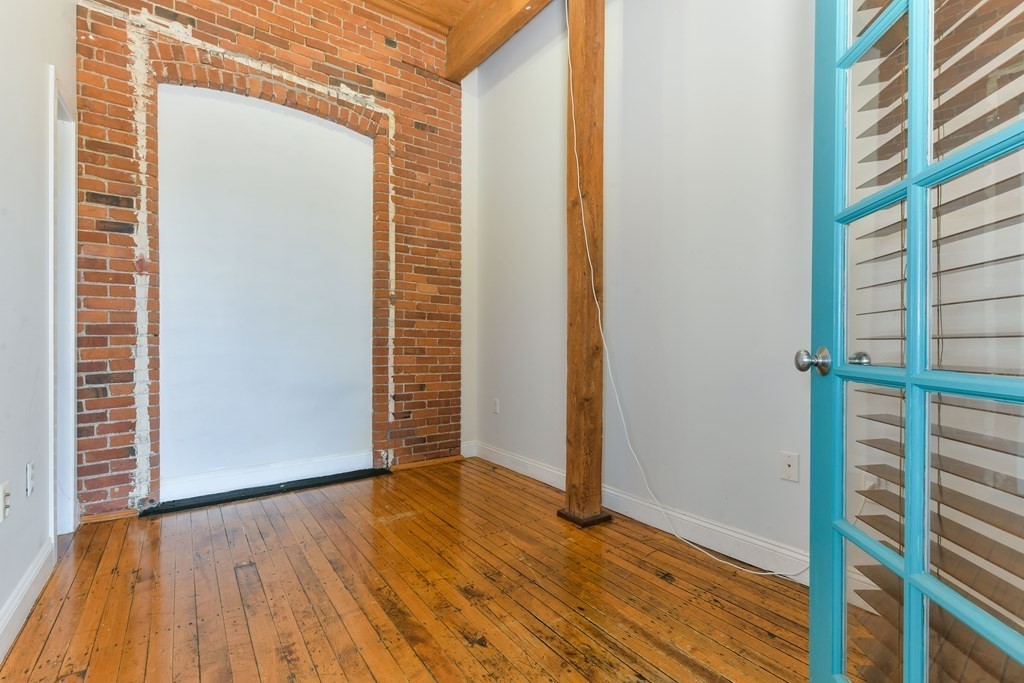 244 Brighton Ave # 406