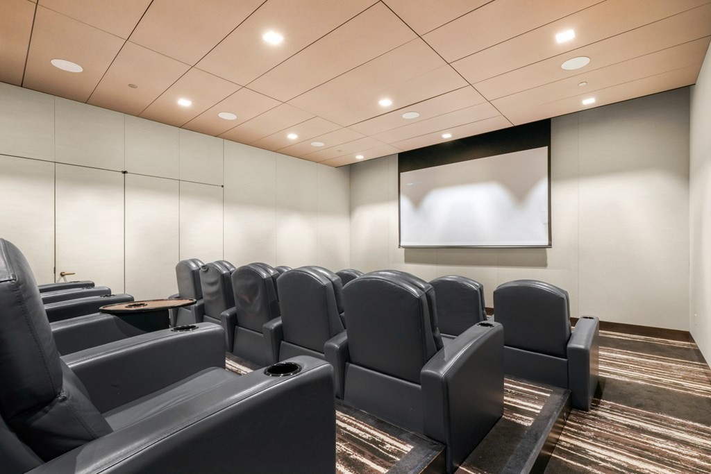 1 Franklin Street # 3903