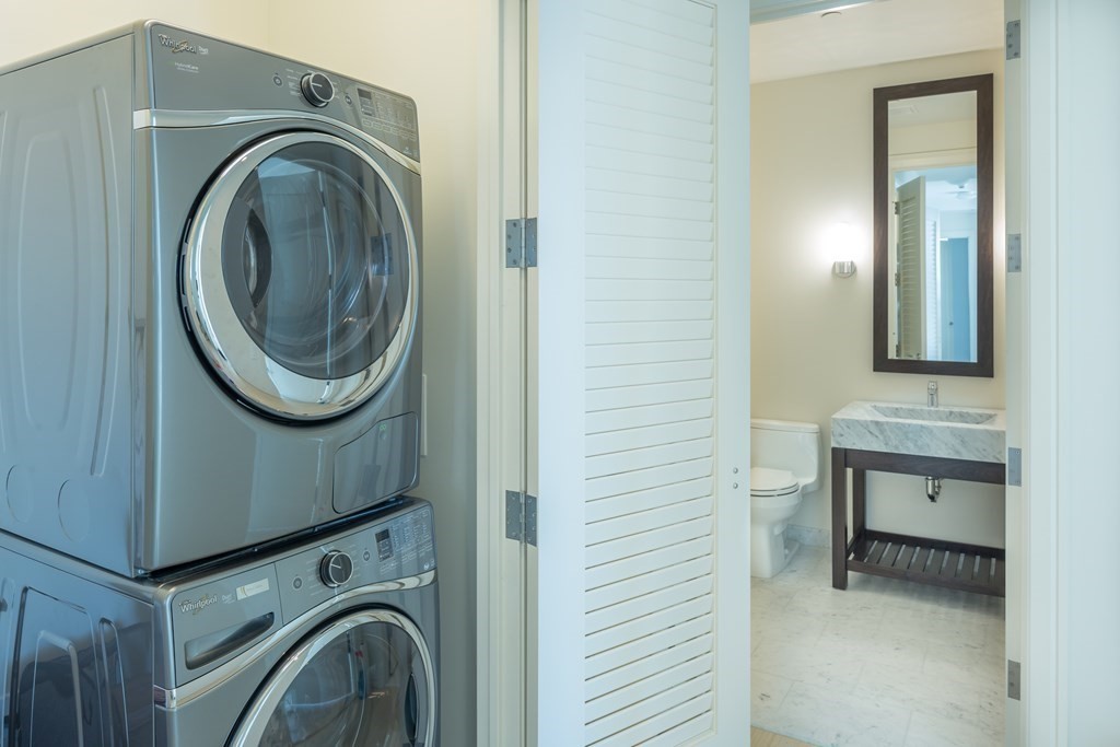 1 Franklin Street # 3903