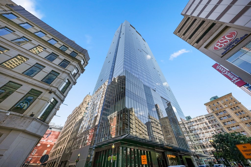 1 Franklin Street # 3903