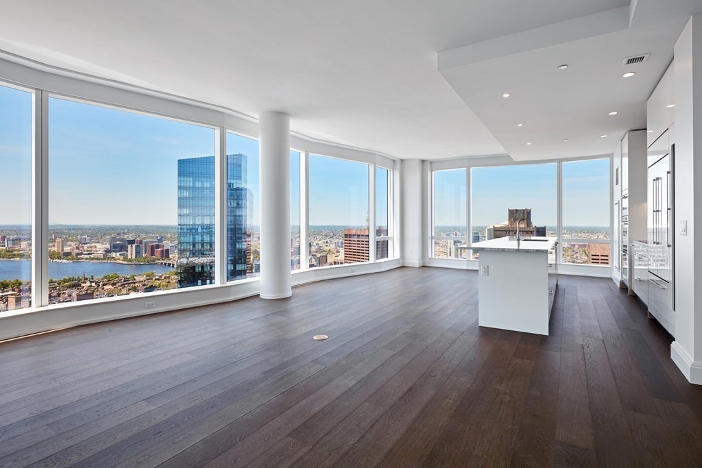 240 Devonshire Street # 3801