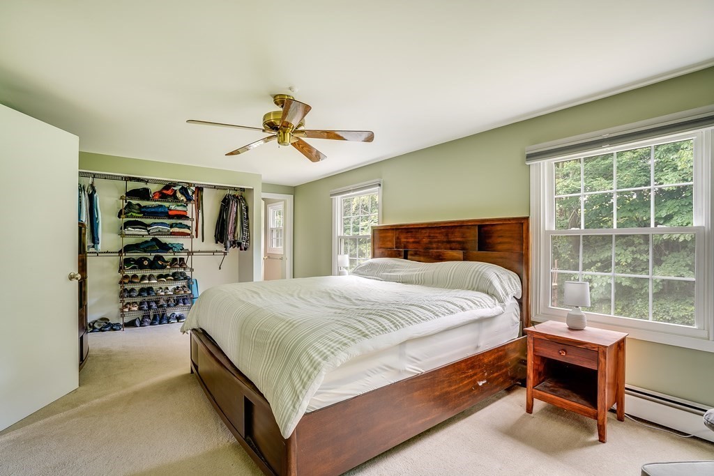 30 Lantern Ln
