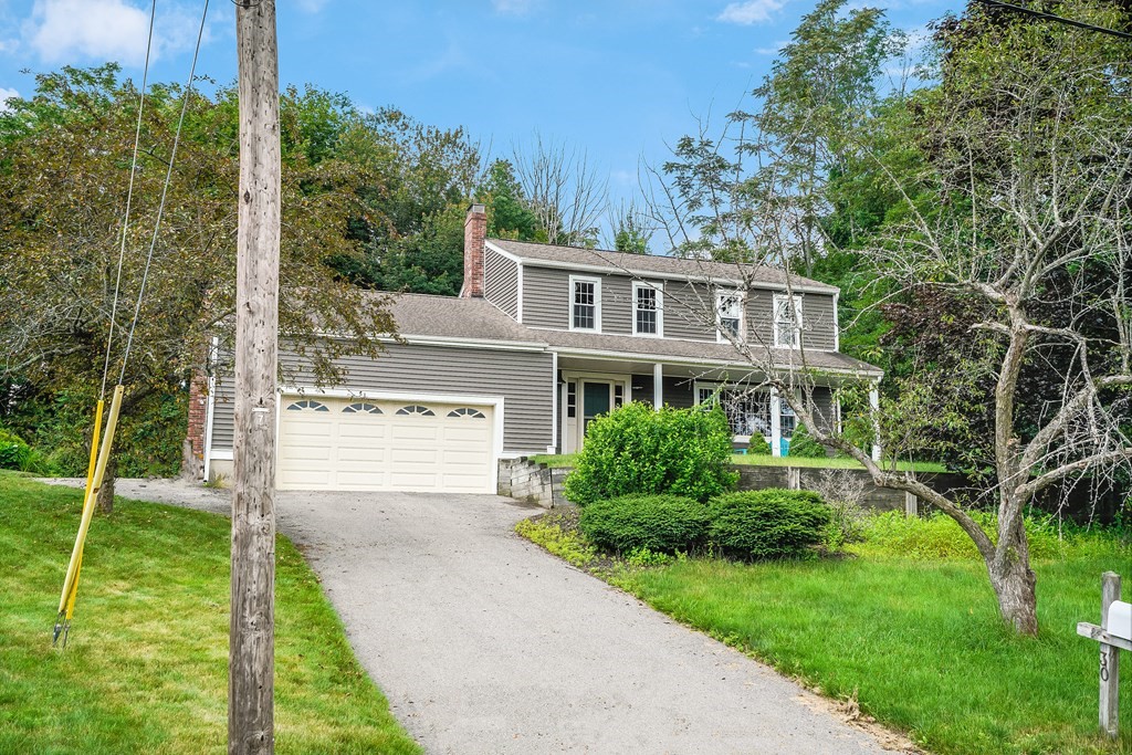 30 Lantern Ln