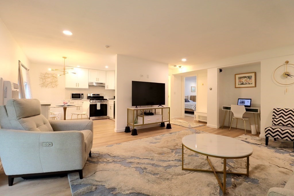 2 Fernview Ave # 8